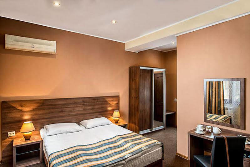 Lviv Central Jam Hotel Exterior photo